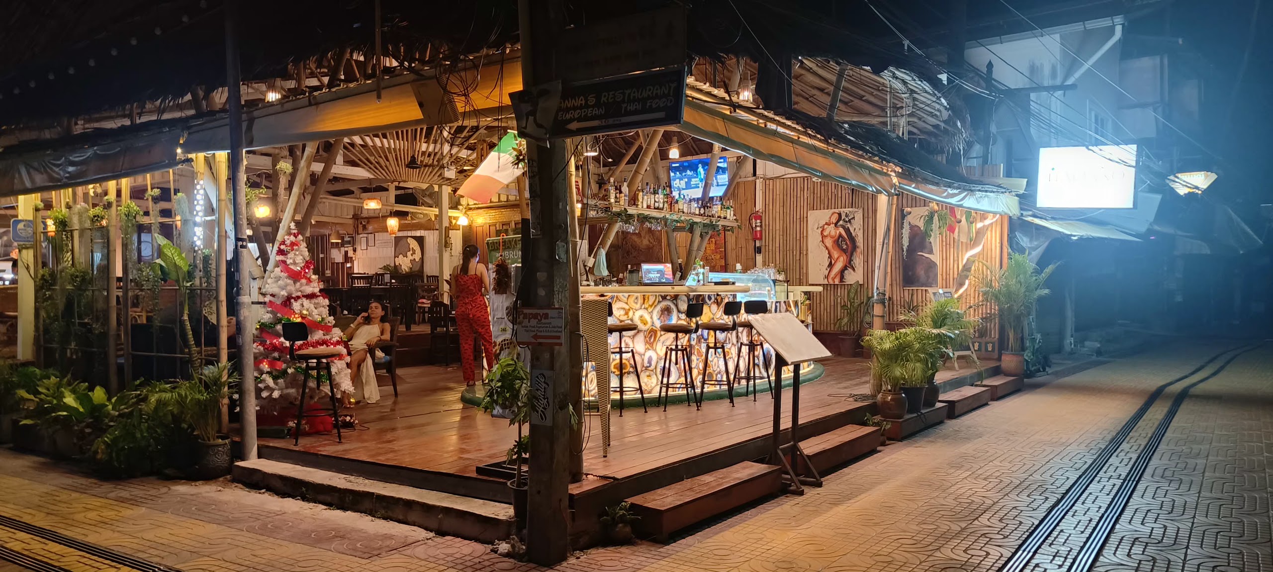 Italiano Bar and Restaurant Phi Phi